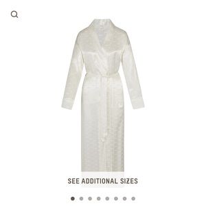 Skims Jacquard Long Robe